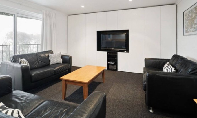 Falls Creek Appartement | Les Chalet 21 - Modern Convenient Apartment. All Youll Need & More