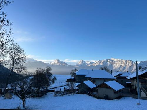 Montmin Maison | Les Chanterelles Montmin