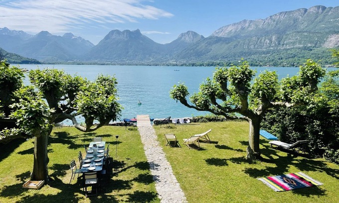 Angon Maison | Les Clapotis: Maison pieds dans l’eau lac d’Annecy