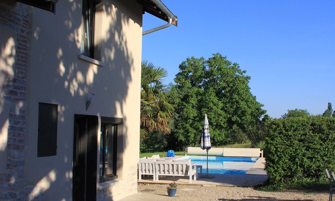 Saint-Remy Maison | casa de campo con piscina y vistas entre Bresse y Dombes