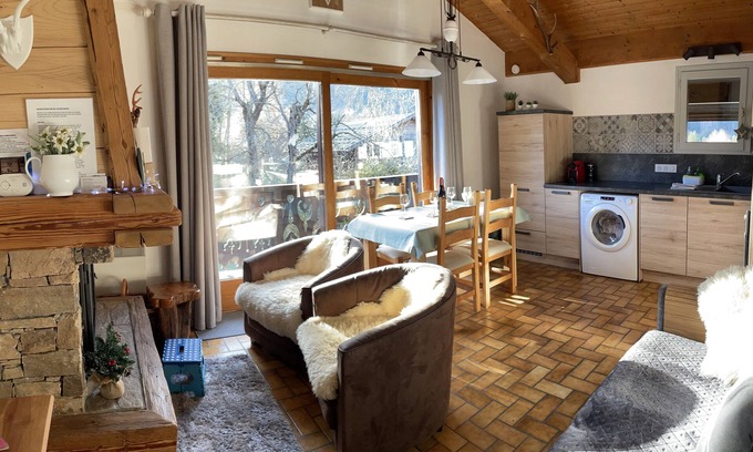 Les Contamines-Montjoie Appartement | Comfy, Cosy style alpin Appartement, avec cheminée et des vues fantastiques