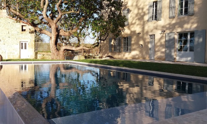 Azay-le-Brule Hôtel | Les Demeures de Valette