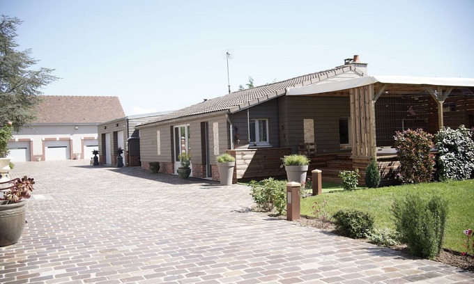 Moneteau Maison | Les Deux Fontaines House for 2