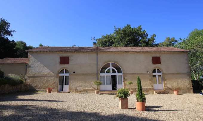 Miramont-d'Astarac Maison | Les Ecuries, Château de Beaulieu