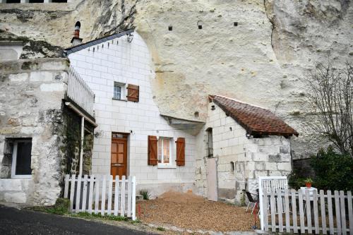 Bourre Appartement | Les Gîtes des Châteaux, gîtes troglodytiques