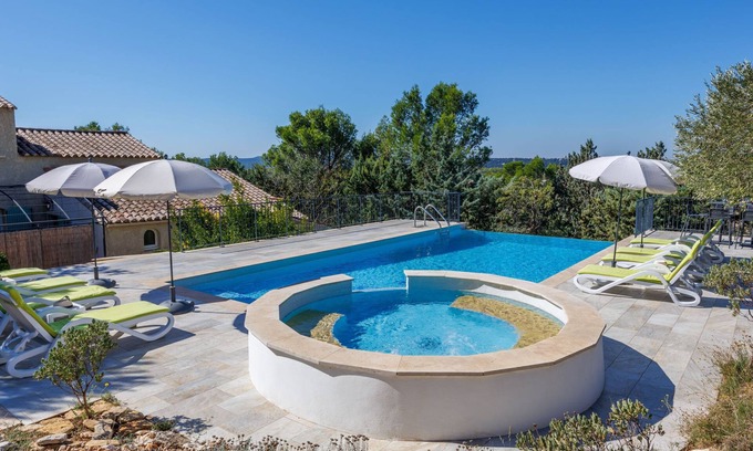 Saint-Hilaire-d'Ozilhan Maison | Les Garrigues d'Ozilhan by Interhome