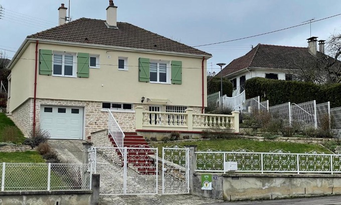 Bar-sur-Aube Maison | LES GRADINES