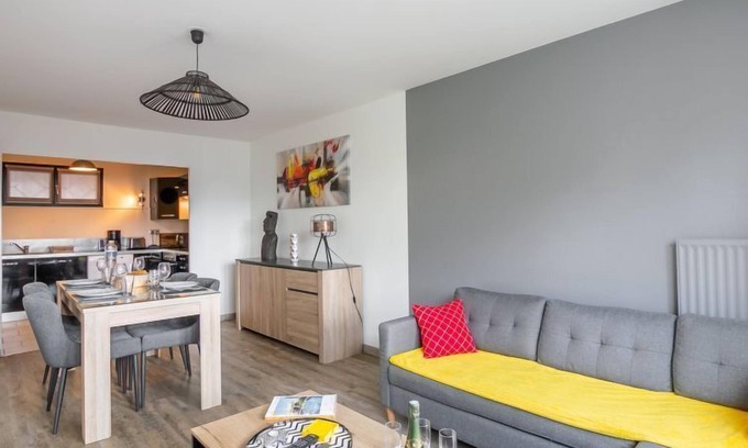 La Madeleine-Bellevue Appartement | Les grands jardins by Interhome