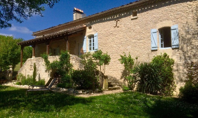 Lascabanes Maison | Les Hauts de Lascabanes, chambre d'hôtes au calme en Quercy Blanc