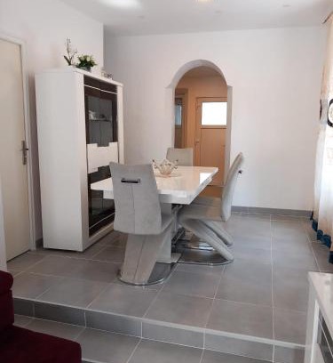 Romilly-sur-Seine Maison | Les Jardins Secrets