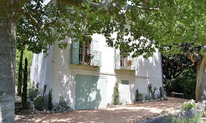 Riez Maison | Maison de famille Les Lavandes sans vis à vis , bassin de nage chauffé & privé,