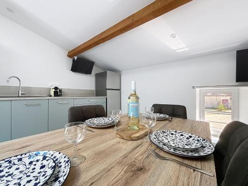Anglade Appartement | Les Lys - Charme et confort au cœur du Blayais