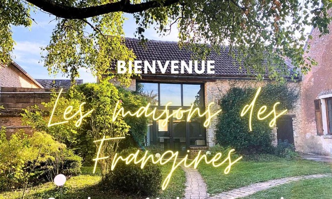Oinville-Saint-Liphard Maison | Les maisons des Frangines