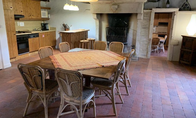 Ozenay Lit Et Petit-Déjeuner | Les maisons vigneronnes