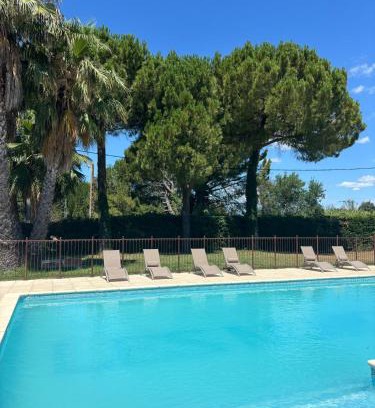 Lunel Hôtel | Les Mimosas