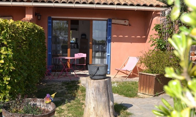 Saint-Dezery Appartement | Les Olivettes - Gite Romance