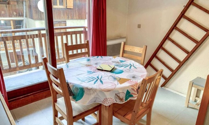 Les Boisses Appartement | Les Olympiques (Tignes 1800) by Interhome
