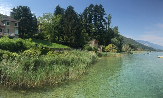 Conjux Maison | Maison au bord du lac du Bourget, Savoie