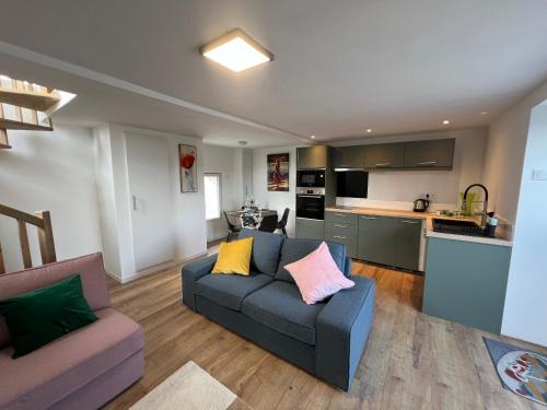 Reterre Maison | LES RONCES