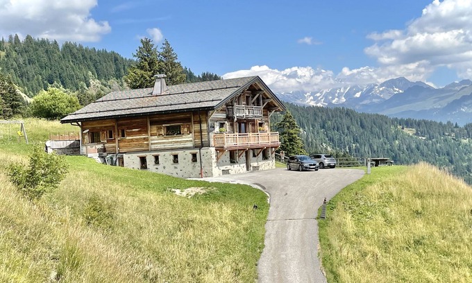 Bisanne 1500 Chalet De Ski | Les Saisies / Chalet HAUT STANDING 15 pers avec SPA Cheminée et vue Mont Blanc