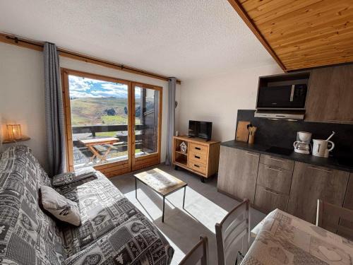 Les Saisies Appartement | Les Saisies - Studio Cabine Équipé pour 4 avec Balcon - FR-1-293-150