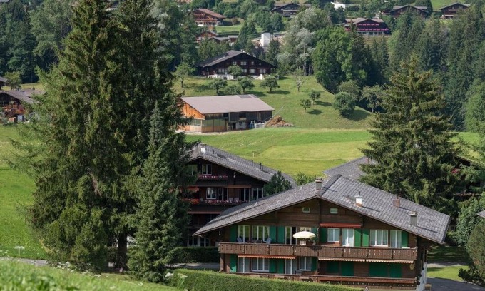 Gstaad Appartement | Les Silenes by Interhome