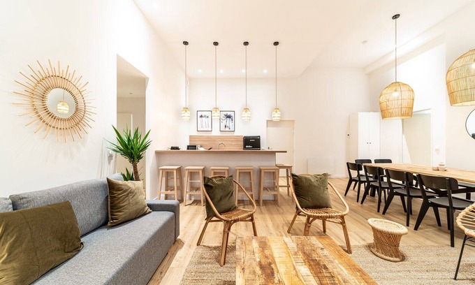 1st Arrondissement Appartement | Les Suites de l'Opéra appartement Barbara 10 pers