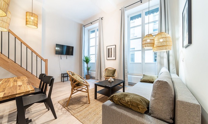 Grande Cote - Annonciade Appartement | Les Suites de l'Opéra appartement Nina 6 pers