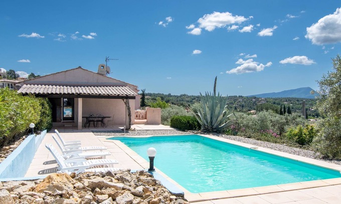 Tavernes Maison | Les Velours by Interhome