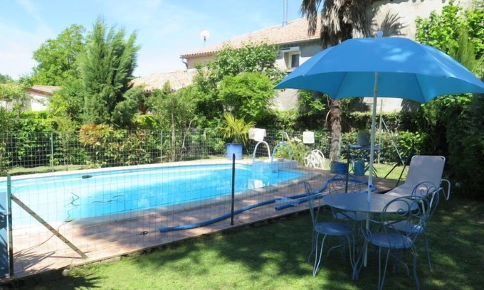 Sauvagnas Maison | Maison Les Volets Bleus à Sauvagnas - 2 personnes, 1 chambres