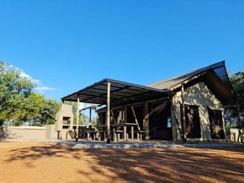 Leeupoort Cabine | Lethabong Lodge
