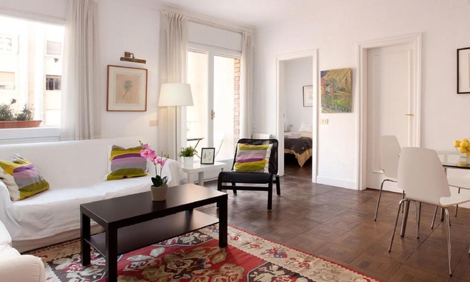 Les Corts Appartement | Letsgo Camp Nou Apartment