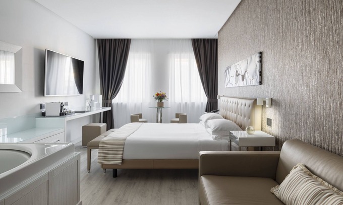 Fuorigrotta Hôtel | LHP Napoli Palace & spa