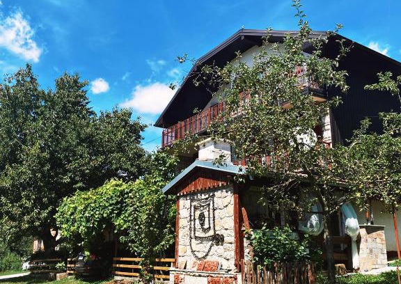 Donji Lapac Maison | Ličke noći