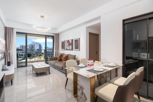 Sanya Maison | Liangting Boyue Center Serviced Apartment