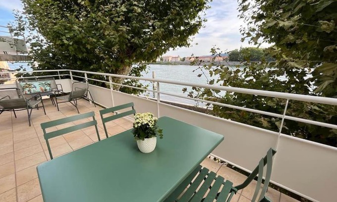 Tain-l'Hermitage Appartement | LICHEN, Superbe vue sur le Rhône ! 3 Chambres