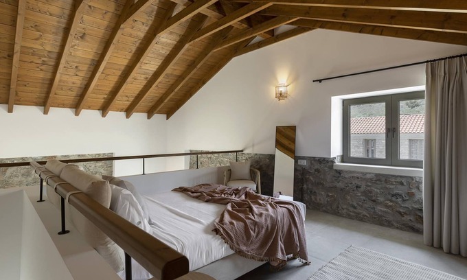 Sourpi Appartement | Lichnos Luxury Maisonette 1