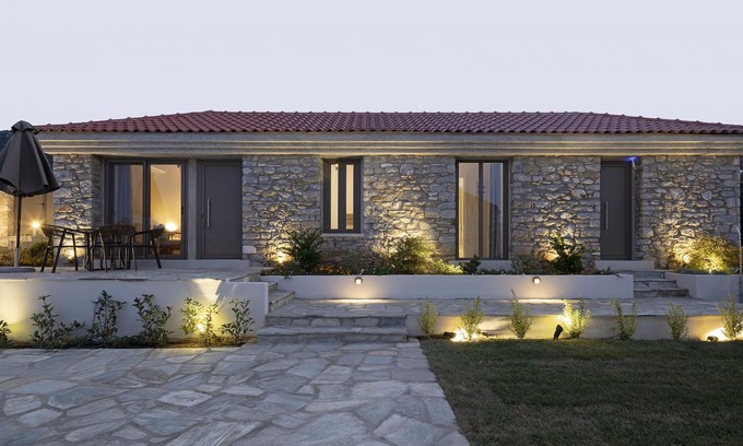 Sourpi Maison | Lichnos Luxury Studio