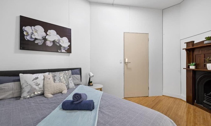 Lidcombe Maison | Lidcombe Boutique Guest House near Berala Station