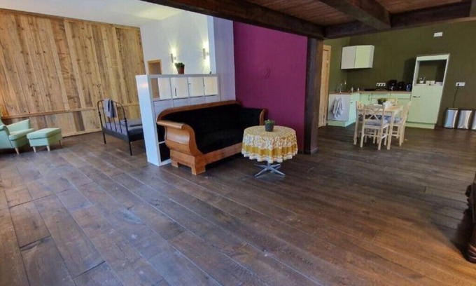 Waldsieversdorf Appartement | Liebevoll Sanierte Altbauwohnung