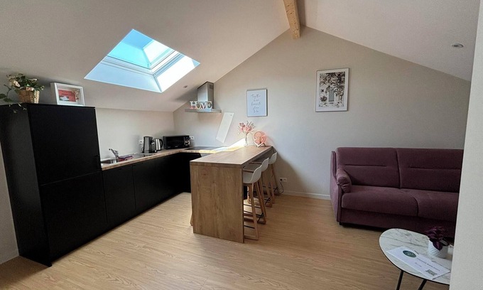 Herstal Appartement | Cocon Liégeois sous les toits, à 15 Minutes du centre de Liège