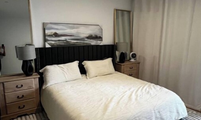 Black Mountain Appartement | Light and Bright, 1 bedroom, 1 bath apartment...