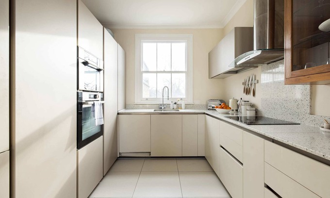 Redcliffe Appartement | Light-filled & Modern Chelsea Duplex with Aircon