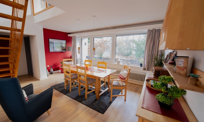 Hemfurth-Edersee Appartement | Maison d'architecte inondée de lumière dans un endroit calme FeWo "Red"