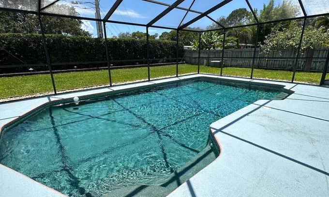 Largo Appartement | Light Sand with Heated POOL