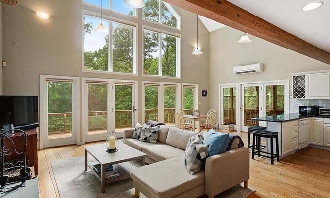 Saunderstown Maison | Light & spacious coastal haven perfect for Beaches or Newport