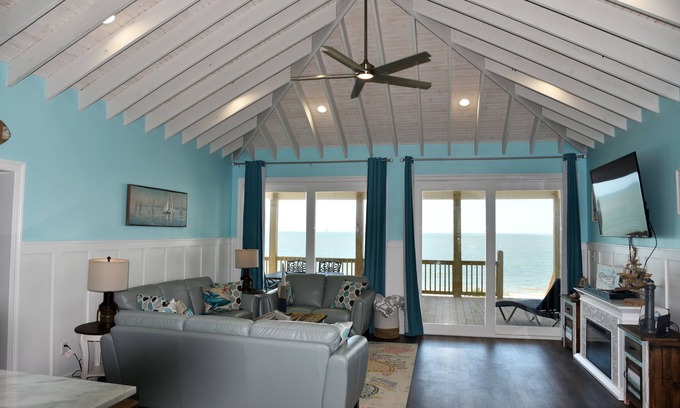 Audubon Place Maison | Lighthouse View | Gulf Front | Book June stays today