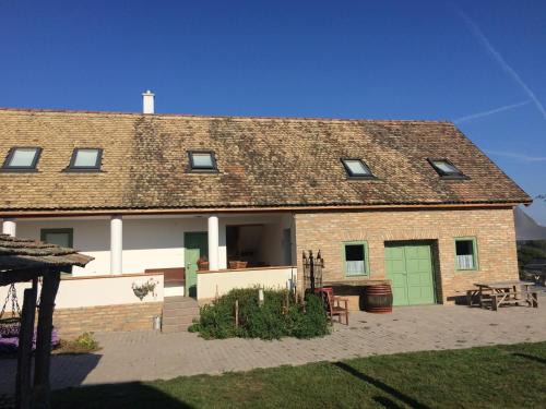 Regoly Maison | Likaskalács