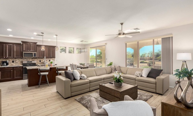 Pebblecreek Maison | Like NEW in Pebblecreek this Updated 2/2+Den is sure to please!