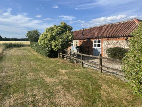 Irstead Maison | Lilac Barn